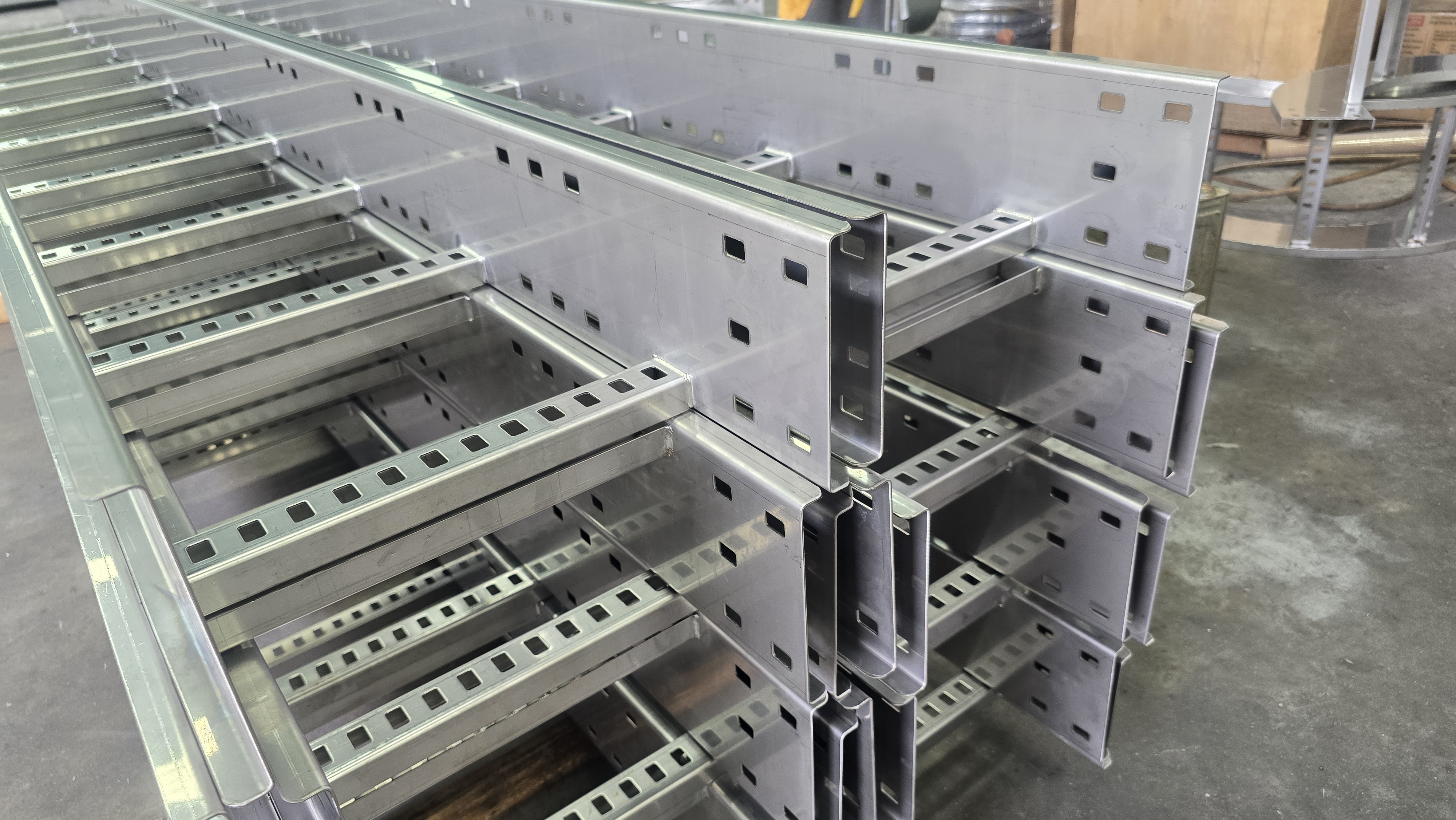 Cable ladder gallery image 27